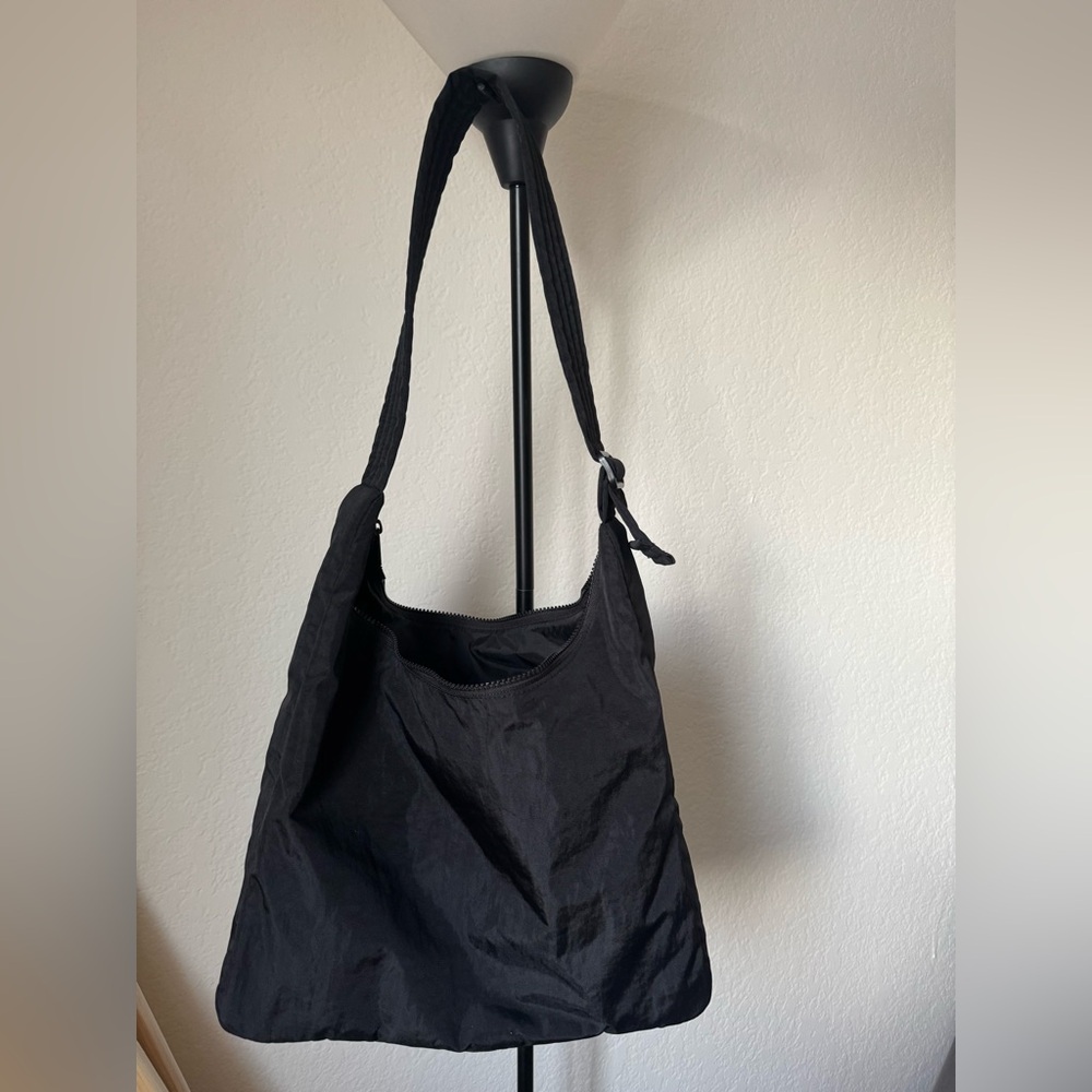Baggu nylon shoulder bag black